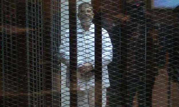 وصول ''مرسي'' لأكاديمية الشرطة لحضور الجلسة السرية