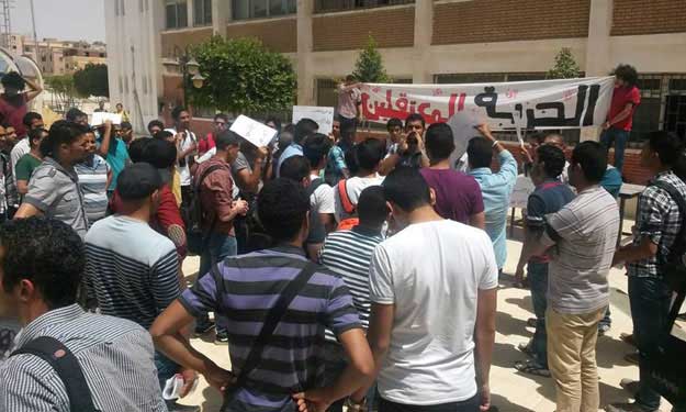 ''الحرية للطلاب'': الطلاب المعتقلون مهددون بالفصل 
