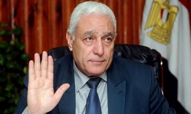 رئيس جامعة الأزهر يطالب الطلاب بالإلتفات لامتحانات