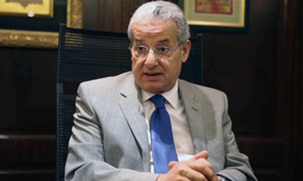 رئيس المقاولون العرب يتفقد مشروع توسعات محطة رفع ص