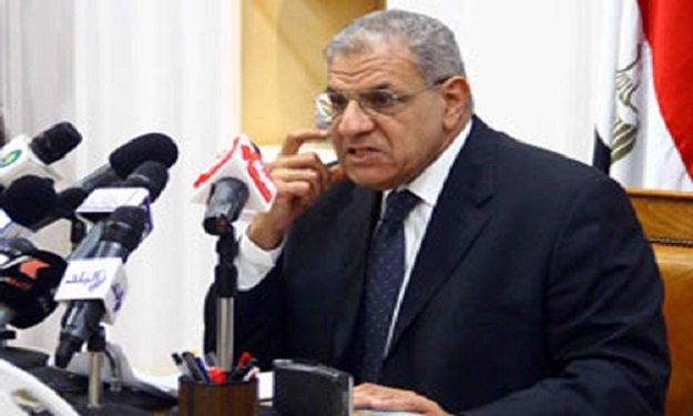 مجلس الوزراء يناقش مشكلات المستثمرين في مصر 