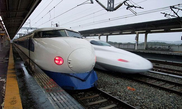 تزويد قطارات ''الطلقة'' اليابانية بأحواض مياه ساخن