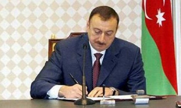 رئيس أذربيجان يهنئ السيسي بتوليه رئاسة مصر 