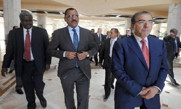 دول جوار ليبيا تدعو الى حوار وطني لتسوية النزاعات 