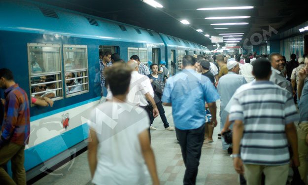 رفع حالة الطوارئ بجميع محطات مترو الأنفاق والدفع ب