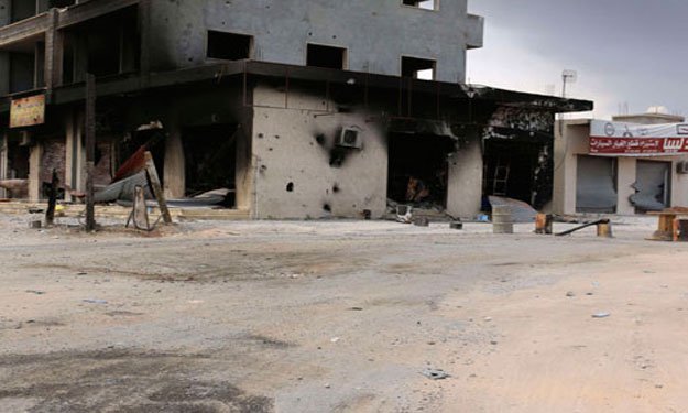القتال في ليبيا: مقتل 30 شخصا.. هولندا تغلق سفارته