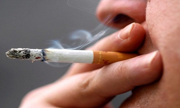 دراسة: المدخنون الأقل تعليما الأكثر عرضة للسكتات ا