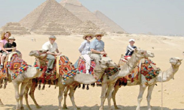 قافلة سياحية عربية: ''مصر مستقرة وآمنة كليا لاستقب