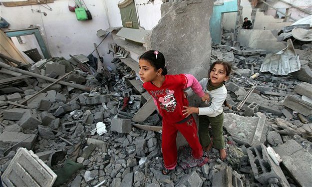 مثقفون يصدرون بياناً تضامناً مع غزة ويطالبون حكام 