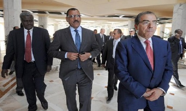 وزير خارجية تشاد يصل القاهرة للمشاركة في الاجتماع 