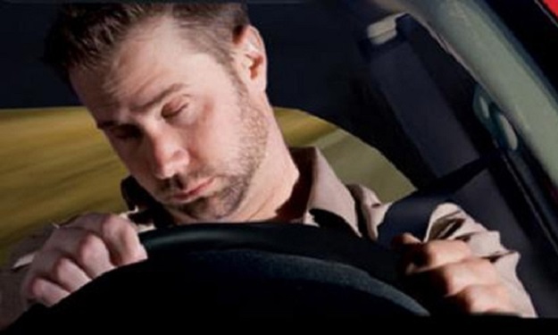 احذر.. نوم الراكب الأماميّ قد يُعدي سائق السيارة