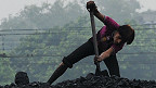 عقود استخراج الفحم بالهند في 17 عاما  غير قانونية 