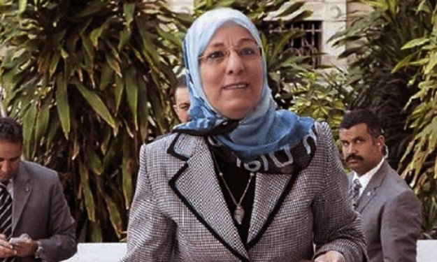 بالفيديو- وزيرة القوى العاملة توضح مخاطبتها لترحيل