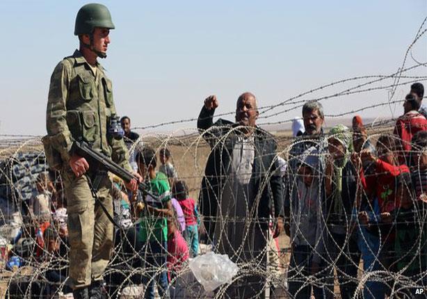 عشرات الآلاف من اللاجئين الأكراد يفرون من مناطقهم 