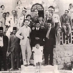 الفنان علي الكسار في القدس 1934