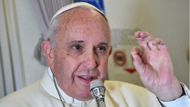 أكد البابا فرنسيس معارضته لوسائل منع الحمل الاصطنا