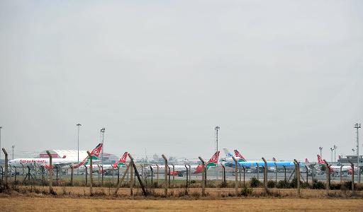 طائرة تابعة للخطوط الكينية في مطار نيروبي في 2009