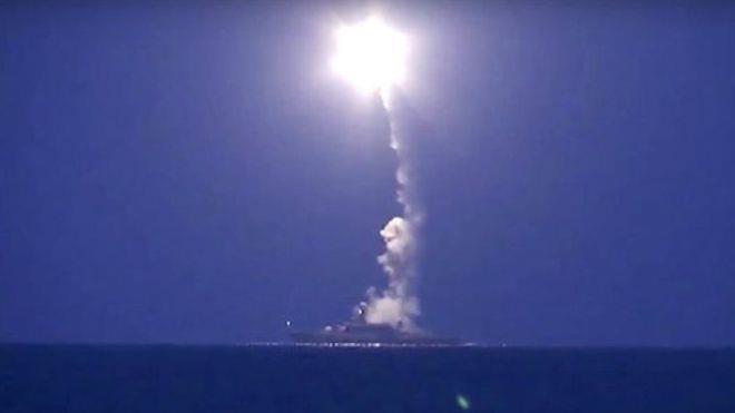 تزامن إطلاق أول صاروخ كروز تنتجه روسيا الحديثة مع 