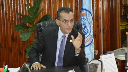 الدكتور عبدالحى عزب رئيس جامعة الأزهر
