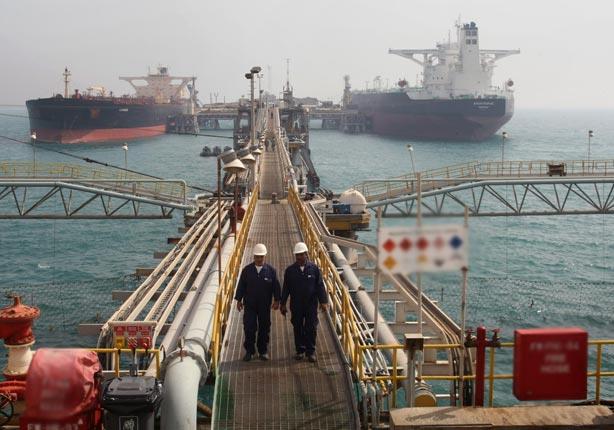 صادرات إيران النفطية تتجه لأدنى مستوى