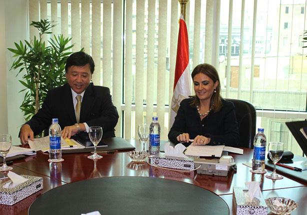 وزيرة التعاون الدولي مع سفير اليابان بالقاهرة
