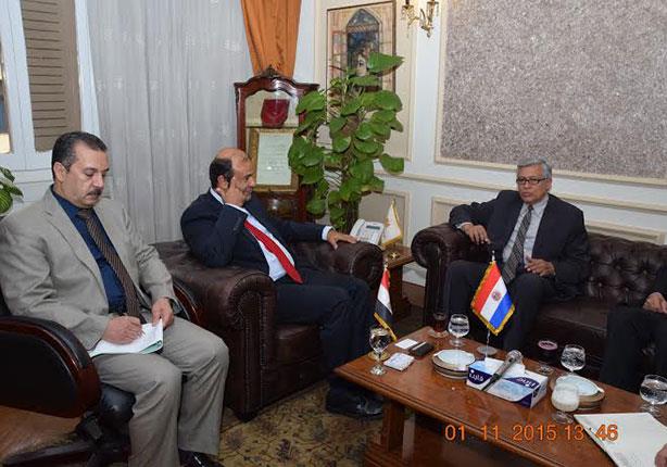 وزير التموين مع سفير باراجواي بالقاهرة