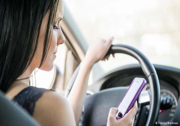 ارتفاع نسبة حوادث السير بسبب الهواتف الذكية
