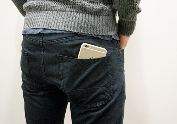 لا تضع هاتفك الذكي في جيب السروال