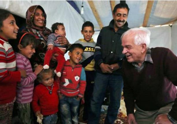 التقى وزير الهجرة الكندي بلاجئين سوريين في الأردن