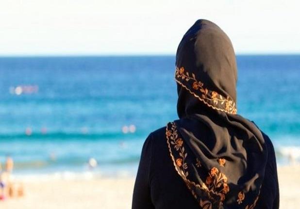 دعوات مسلمات أمريكيات لوقف ارتداء الحجاب باسم تضام