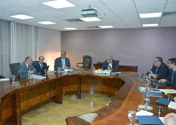  خلال اجتماع وزير الصناعة مع جمعية المصدرين المصري