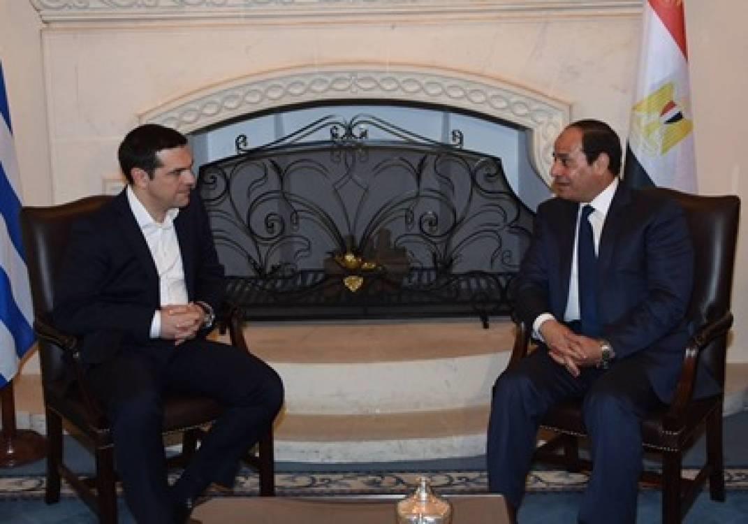 اجتمع الرئيس عبد الفتاح السيسي اليوم مع رئيس الوزر