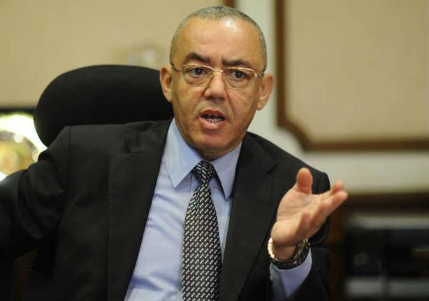 حسام كمال وزير الطيران المدني
