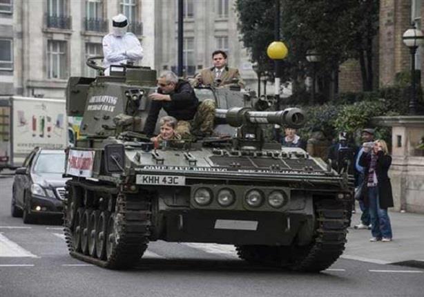 دبابة أمام مقر بي بي سي في لندن