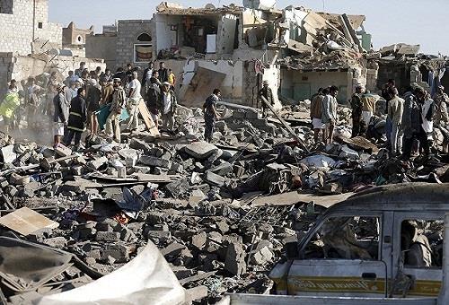 عاصفة الحزم تضرب مواقع الحوثيين باليمن