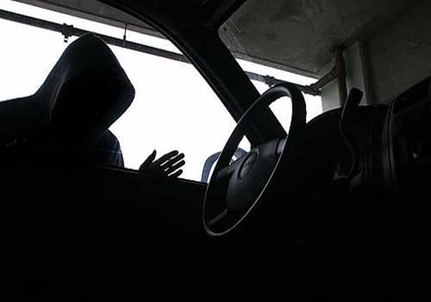 مسجلان خطر يستدرجا سائق لسرقته بالإكراه بالمعادي