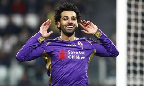 جماهير الفيولا تعقد آمالها على محمد صلاح