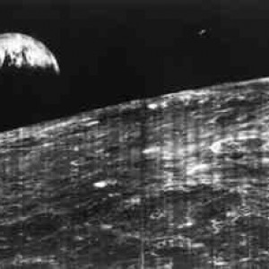 اول صوره للارض من الفضاء 1959