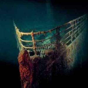 14 ابريل 1912 .غرق السفينه تيتانيك . صورتها تحت ال