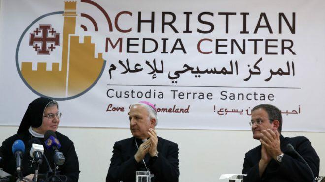 مؤتمر صحفي لمسؤولي الكنيسة بعد الإعلان عن التطويب.