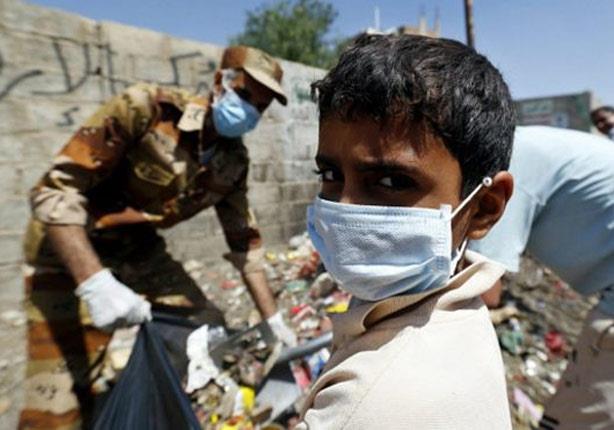  يعاني اليمنيون نقصا شديدا في الإمدادات الأساسية 