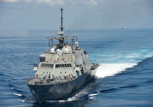 فرقاطة صينية تطارد سفينة حربية أمريكية