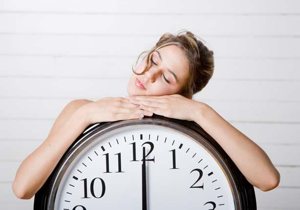 دراسة : قلة ساعات النوم تؤدي إلى البدانة