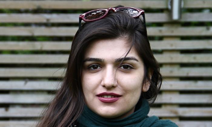 الإيرانية جونشيه غافامي اعتقلت لحضورها مباراة كرة 