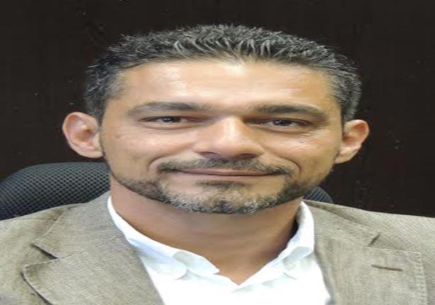 شريف عطية مدير عام قسم خدمة العملاء باتصالات مصر