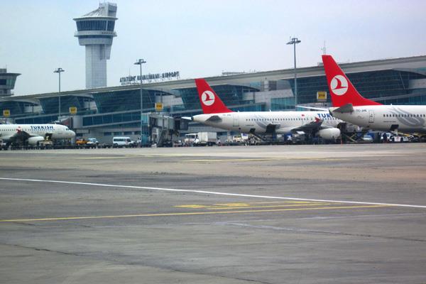 مطار اسطنبول                                      