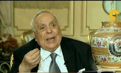 الدكتور عبد القادر حاتم رئيس وزراء مصر الأسبق