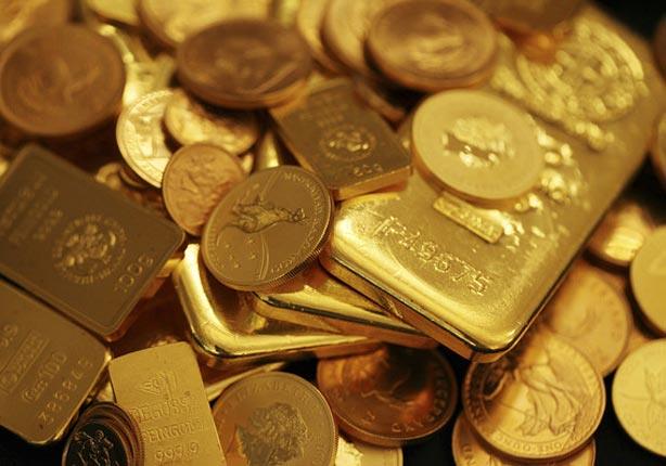 الذهب يكافح للصعود مع قرب رفع أسعار الفائدة الأمري