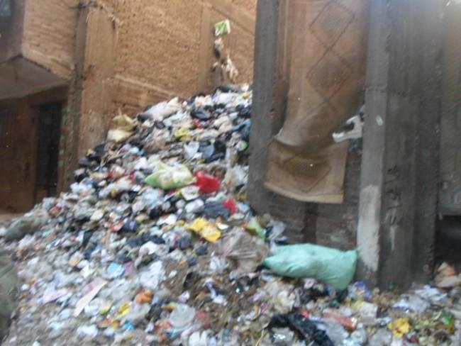 جانب من أزمة القمامة بالقاهرة