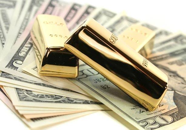 الذهب يهبط بعد صعود الدولار